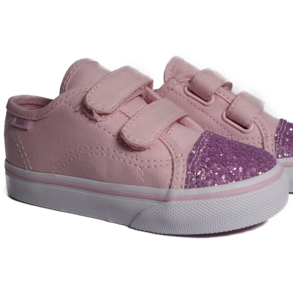 Vans Other - VANS Style 23 V Glitter Toe (Chalk Pink)